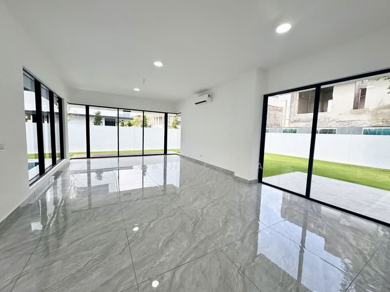 Bungalow House for Sale in Iskandar Puteri (Nusajaya) (Johor) - Joan Chia - Living Room - PropertyGuru.com.my