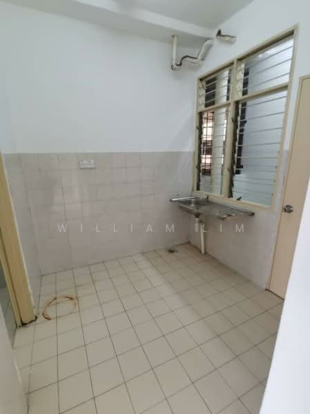 Apartment for Rent at Pangsapuri Lagoon Perdana - William Lim - Kitchen - PropertyGuru.com.my
