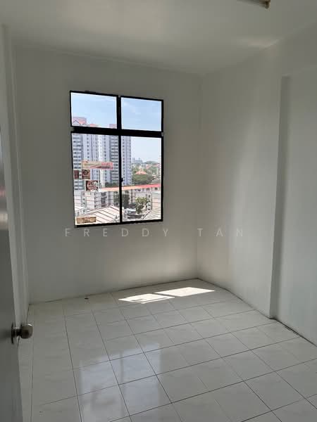 Pangsapuri untuk Dijual di Desa Permai Indah Apartment - Freddy Tan - Interior - PropertyGuru.com.my