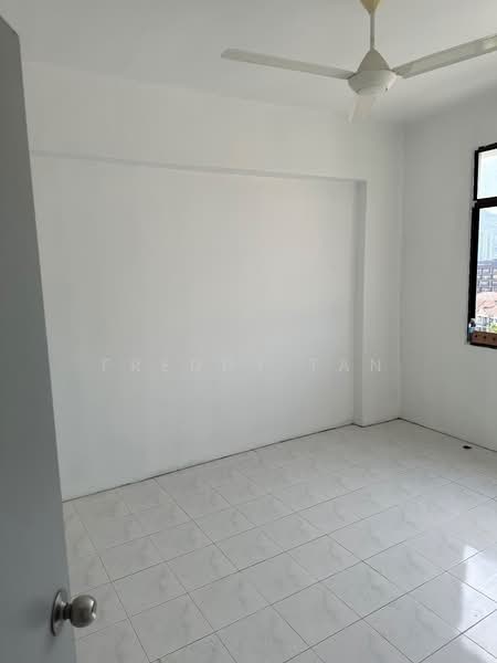 Pangsapuri untuk Dijual di Desa Permai Indah Apartment - Freddy Tan - Interior - PropertyGuru.com.my