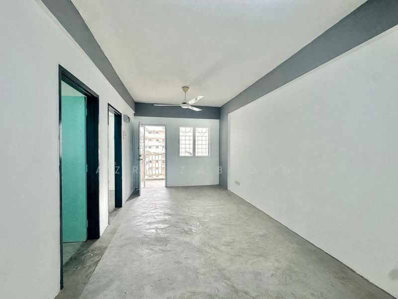 Flat for Sale at Bandar Tasik Selatan (Low Cost) - Azri Zabidin - Living Room - PropertyGuru.com.my