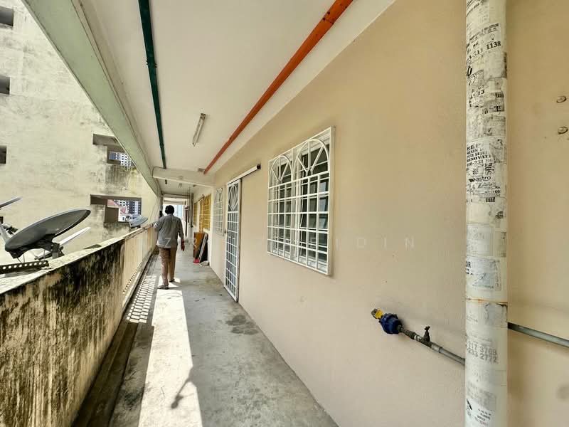Flat for Sale at Bandar Tasik Selatan (Low Cost) - Azri Zabidin - Corridor - PropertyGuru.com.my