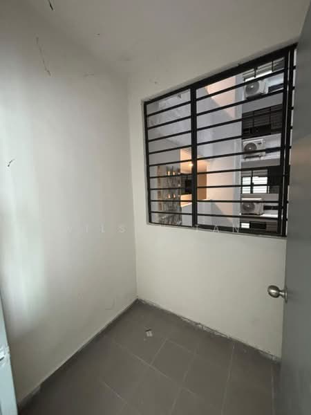 Service Residence for Sale at E'Island Lake Haven - Wilson Tan - Interior - PropertyGuru.com.my