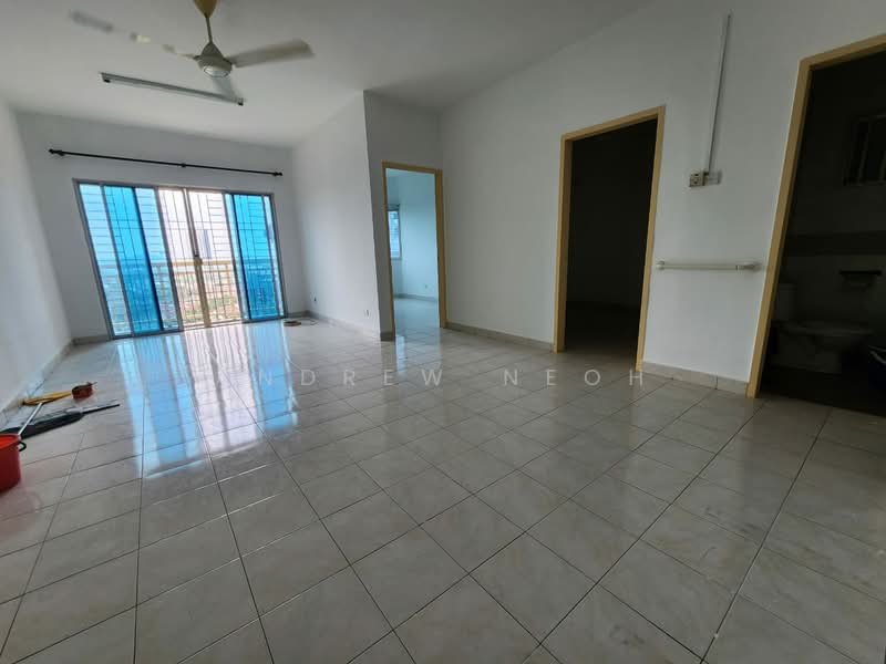Pangsapuri untuk Dijual di Puteri Bayu Apartment - Andrew Neoh - Living Room - PropertyGuru.com.my