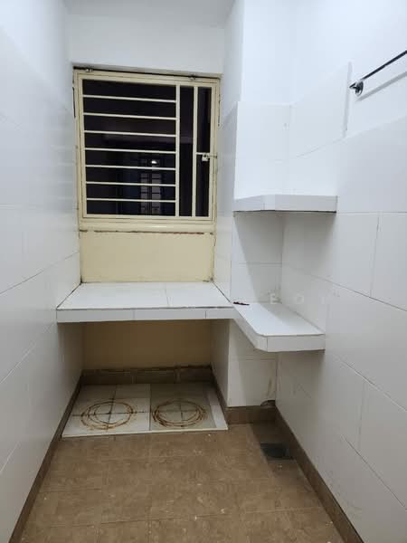 Pangsapuri untuk Dijual di Puteri Bayu Apartment - Andrew Neoh - Interior - PropertyGuru.com.my