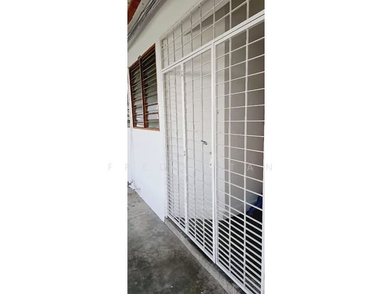Rumah Flat untuk Dijual di Lucky Garden - Freddy Tan - Exterior - PropertyGuru.com.my