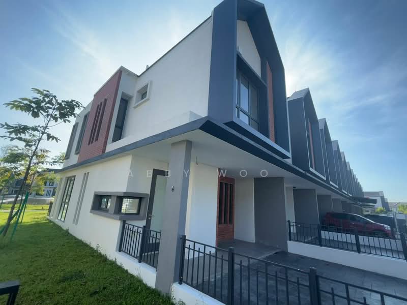 2-storey Terraced House for Sale in Shah Alam (Selangor) - Abby Woo - Exterior - PropertyGuru.com.my
