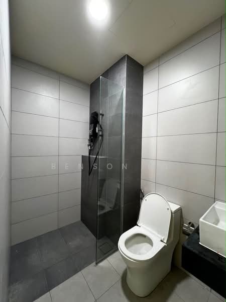 Servis Apartment untuk Disewa di The Era @ Duta North - Benson Ng - Bathroom - PropertyGuru.com.my