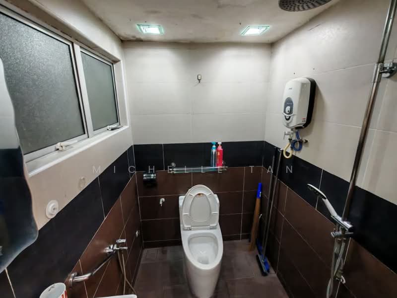 Apartment for Sale at Plaza Sinar Apartment - Michelle Tan - Bathroom - PropertyGuru.com.my
