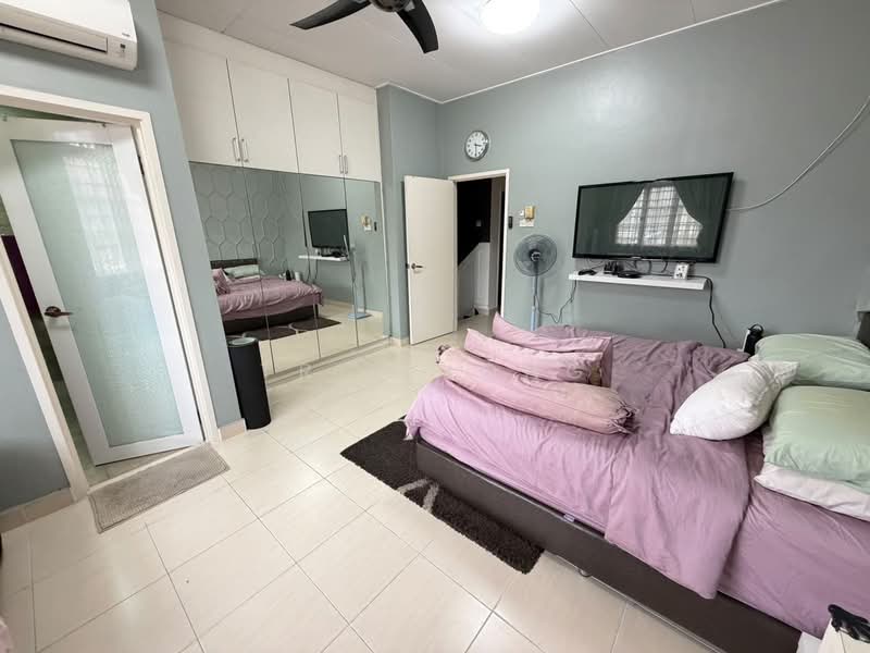 2-storey Terraced House for Sale in Kota Emerald (Rawang) - Tris Jong - Bedroom - PropertyGuru.com.my