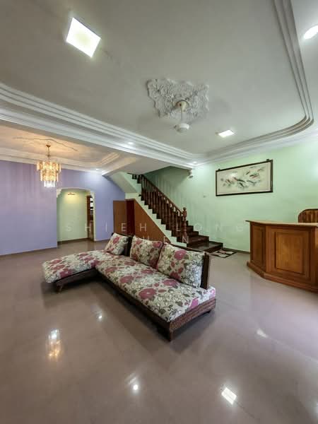 2-storey Terraced House for Sale in Taman Sri Putri (Skudai) - Shieh Long Chen - Living Room - PropertyGuru.com.my