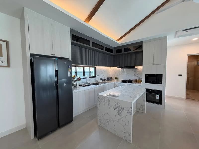 2-storey Terraced House for Sale in Bandar Baru Bangi (Selangor) - Dennis Saw - Kitchen - PropertyGuru.com.my