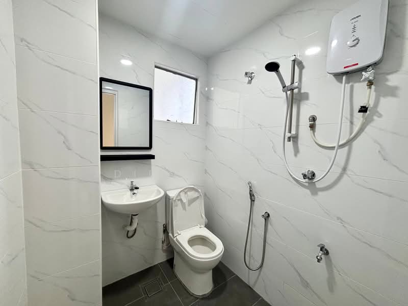 Condominium for Sale at Subang Ville Aman Luxury Condominiums - Adibah Salim - Bathroom - PropertyGuru.com.my
