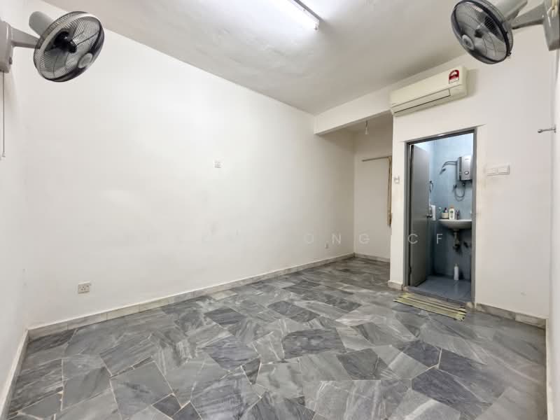 Rumah Bandar untuk Dijual di Bandar Baru Ampang (Ampang) - Vickky Wong CF - Bathroom - PropertyGuru.com.my