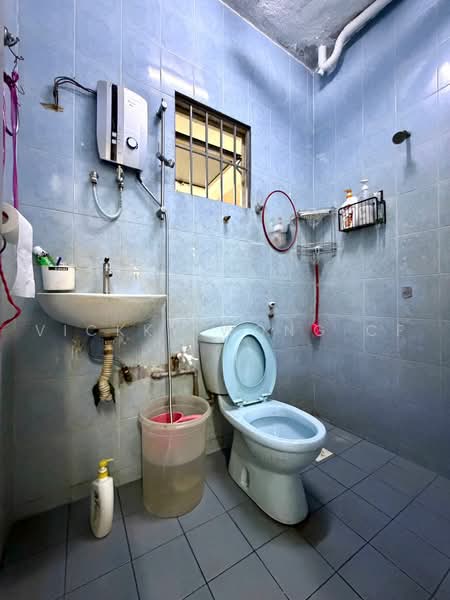 Rumah Bandar untuk Dijual di Bandar Baru Ampang (Ampang) - Vickky Wong CF - Bathroom - PropertyGuru.com.my