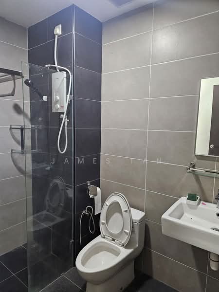 Servis Apartment untuk Dijual di Wave @ Marina Cove - James Tan - Bathroom - PropertyGuru.com.my