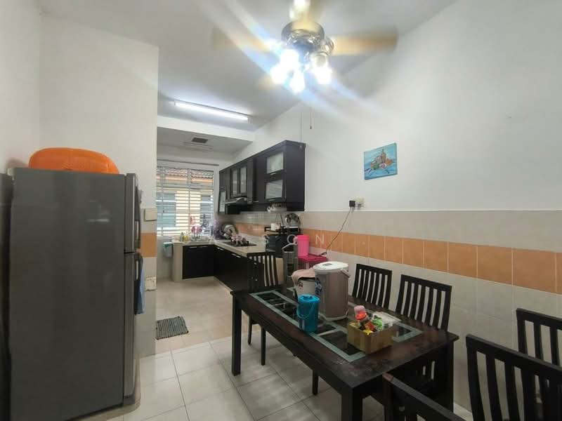 2-storey Terraced House for Sale in Taman Bestari Indah (Ulu Tiram) - Carson . - Kitchen - PropertyGuru.com.my