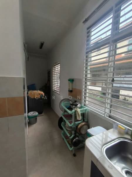 2-storey Terraced House for Sale in Taman Bestari Indah (Ulu Tiram) - Carson . - Kitchen - PropertyGuru.com.my