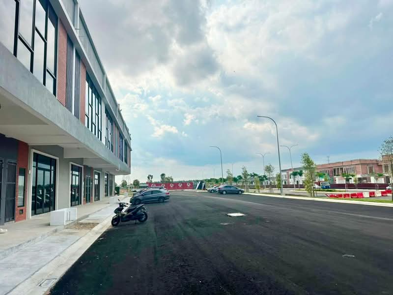 Factory for Sale in Akasia Business Park (Ulu Tiram) - Joan Chia - Exterior - PropertyGuru.com.my