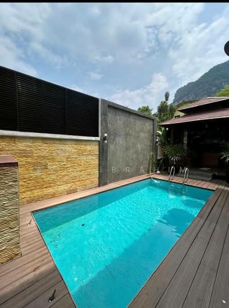 Semi-Detached House for Sale in Taman Gombak Permai (Batu Caves) - Azli Ibrahim - Pool - PropertyGuru.com.my
