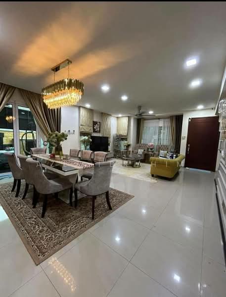 Semi-Detached House for Sale in Taman Gombak Permai (Batu Caves) - Azli Ibrahim - Dining Room - PropertyGuru.com.my