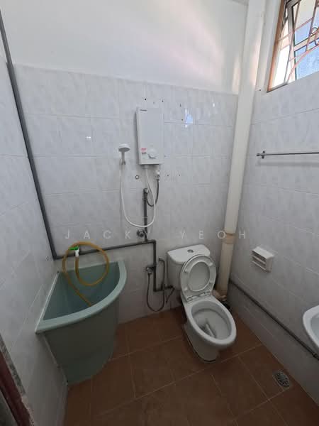 Rumah Teres 2 Tingkat untuk Disewa di Bayan Lepas (Penang) - Jacky Yeoh - Bathroom - PropertyGuru.com.my