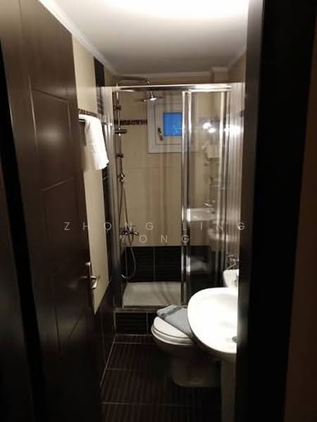 Servis Apartment untuk Disewa di Seventeen Mall & Residences (Biji Living) - Zhong Ling Yong - Bathroom - PropertyGuru.com.my