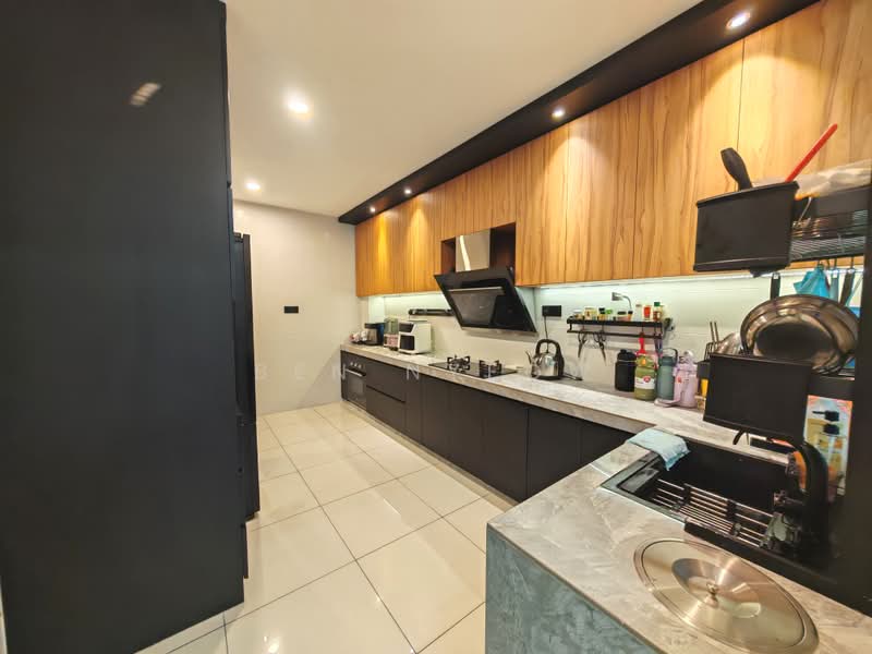 2-storey Terraced House for Sale in Austin (Johor Bahru) - Ben Nyeow - Kitchen - PropertyGuru.com.my