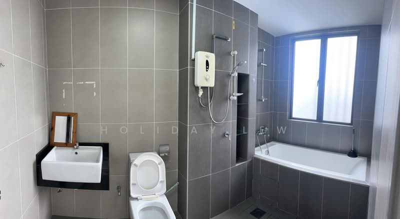 Servis Apartment untuk Disewa di You Vista @ You City - Holiday Lew - Bathroom - PropertyGuru.com.my