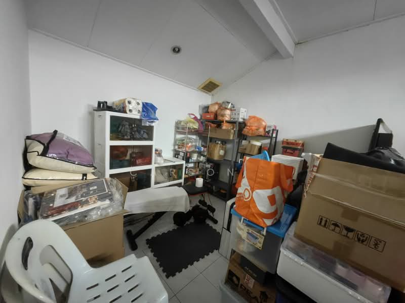 1.5-storey Terraced House for Sale in Taman Sierra Perdana (Masai) - Carson . - Interior - PropertyGuru.com.my