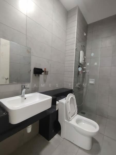 Rumah Teres untuk Dijual di Johor Bahru (Johor) - James Tan - Bathroom - PropertyGuru.com.my