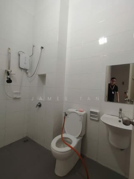 Rumah Teres untuk Dijual di Johor Bahru (Johor) - James Tan - Bathroom - PropertyGuru.com.my