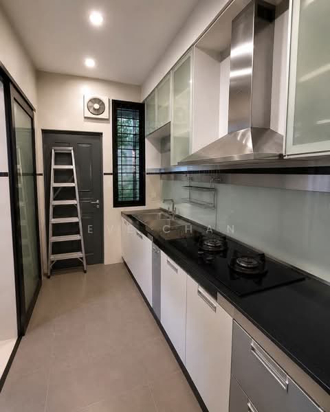 Cluster House for Sale in Johor Bahru (Johor) - Eve Chan - Kitchen - PropertyGuru.com.my