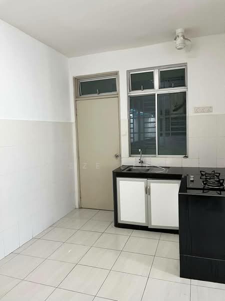 Service Residence for Sale at Tebrau City Residences - Sze Lee - Kitchen - PropertyGuru.com.my