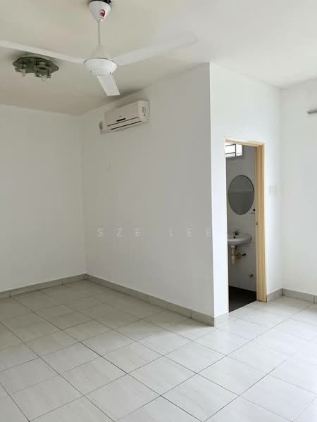 Service Residence for Sale at Tebrau City Residences - Sze Lee - Interior - PropertyGuru.com.my