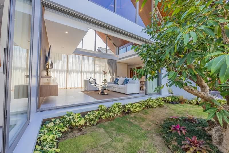 Rumah Banglo untuk Dijual di Bandar Seri Putra (Bangi) - Dennis Saw - Living Room - PropertyGuru.com.my