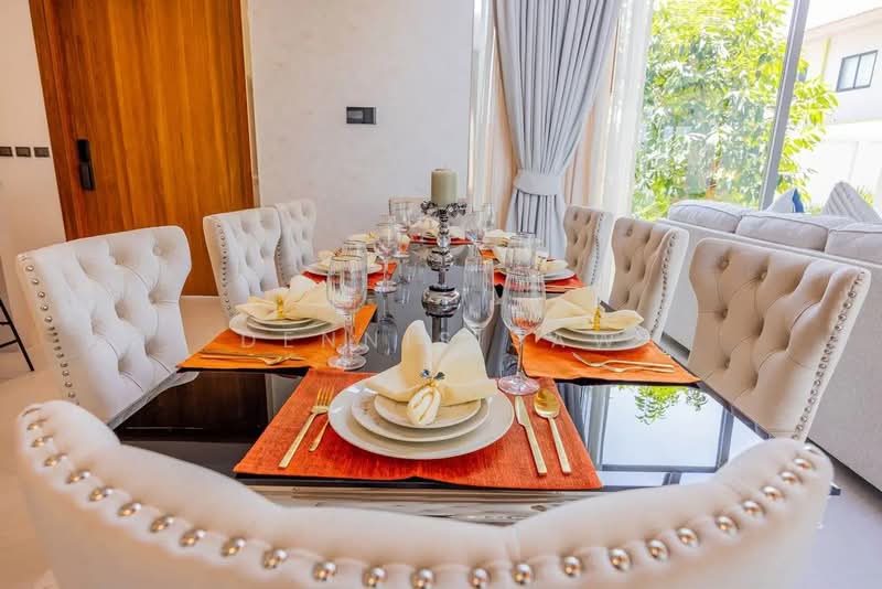 Rumah Banglo untuk Dijual di Bandar Seri Putra (Bangi) - Dennis Saw - Dining Room - PropertyGuru.com.my