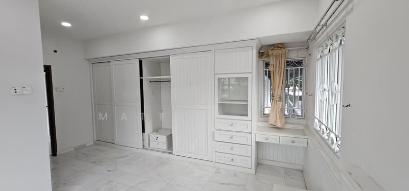 Semi-Detached House for Sale in Taman Green Lane (Jelutong) - Matthew Png - Bedroom - PropertyGuru.com.my