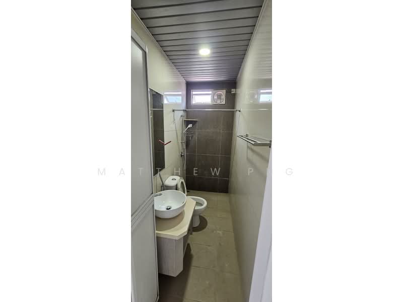 Semi-Detached House for Sale in Taman Green Lane (Jelutong) - Matthew Png - Bathroom - PropertyGuru.com.my