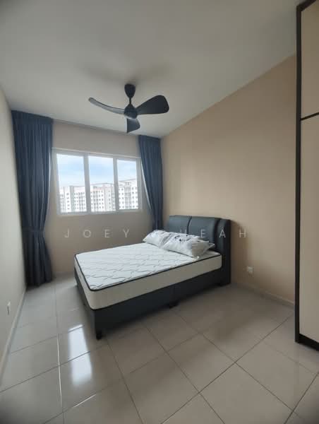Flat for Rent at Ideal Residency - Joey Cheah - Bedroom - PropertyGuru.com.my