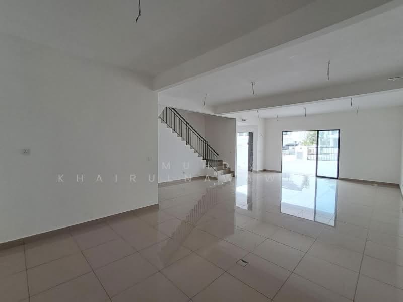 Rumah Teres 2 Tingkat untuk Dijual di Cyberjaya (Selangor) - Muhd Khairulnawawi Kamaruddin - Living Room - PropertyGuru.com.my