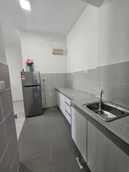 Condominium for Rent at The Suritz - Stev Yap - Kitchen - PropertyGuru.com.my