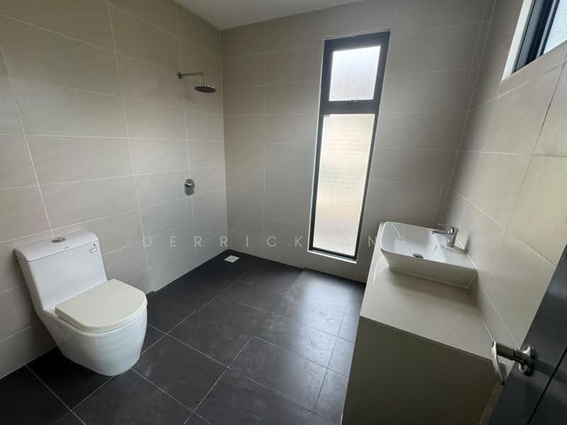Bungalow House untuk Dijual di Taman Puncak Perdana (Shah Alam) - Derrick Ang - Bathroom - PropertyGuru.com.my