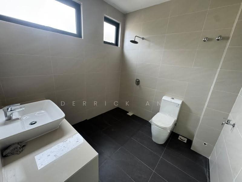 Bungalow House untuk Dijual di Taman Puncak Perdana (Shah Alam) - Derrick Ang - Bathroom - PropertyGuru.com.my