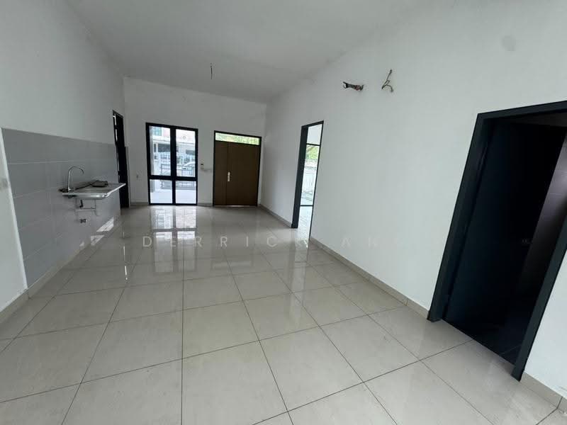 Bungalow House untuk Dijual di Taman Puncak Perdana (Shah Alam) - Derrick Ang - Living Room - PropertyGuru.com.my