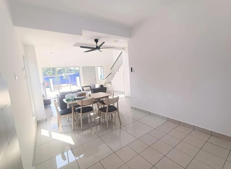 2-storey Terraced House for Sale in Port Klang (Pelabuhan Klang) (Selangor) - Natasha Farini - Living Room - PropertyGuru.com.my