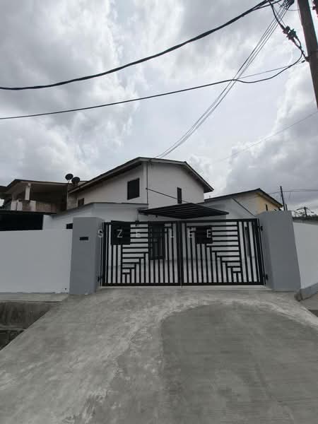 Rumah Teres 2 Tingkat untuk Dijual di Taman Bukit Jaya (Ulu Tiram) - Sze Lee - Exterior - PropertyGuru.com.my