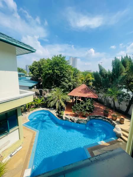 Rumah Banglo untuk Dijual di Kampung Datuk Keramat (Keramat) - Michelle Tan - Pool - PropertyGuru.com.my