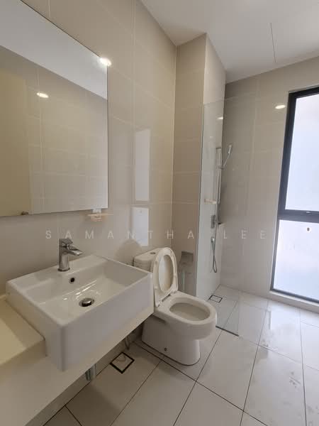 Terraced House for Rent in Iskandar Puteri (Nusajaya) (Johor) - Samantha Lee - Bathroom - PropertyGuru.com.my