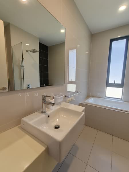 Terraced House for Rent in Iskandar Puteri (Nusajaya) (Johor) - Samantha Lee - Bathroom - PropertyGuru.com.my